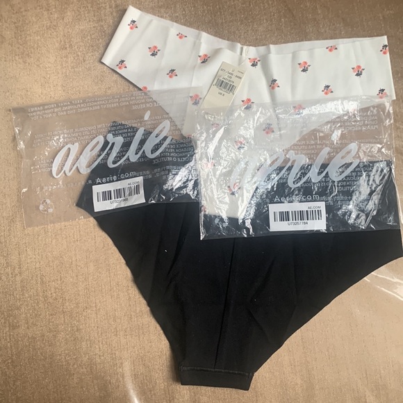 Selling aerie underwear nwt any questions ask 🌸😊 - Picture 3 of 3